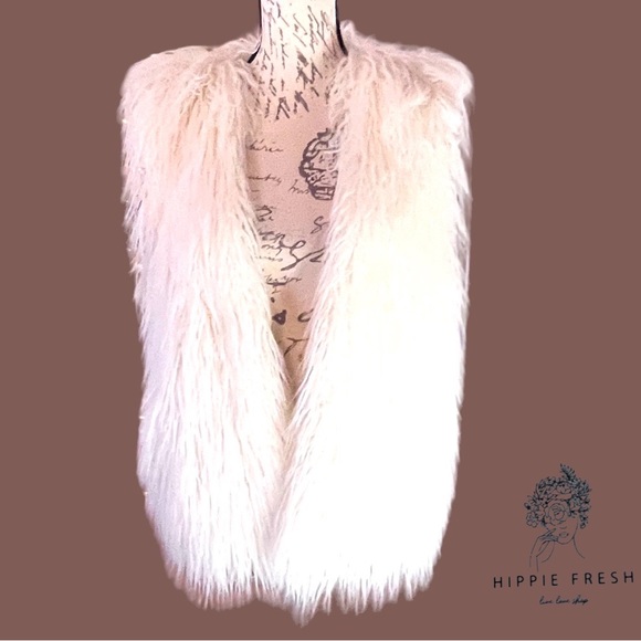 Divided H&M Shaggy Faux Fur White Vest Size 12/L - Picture 7 of 8